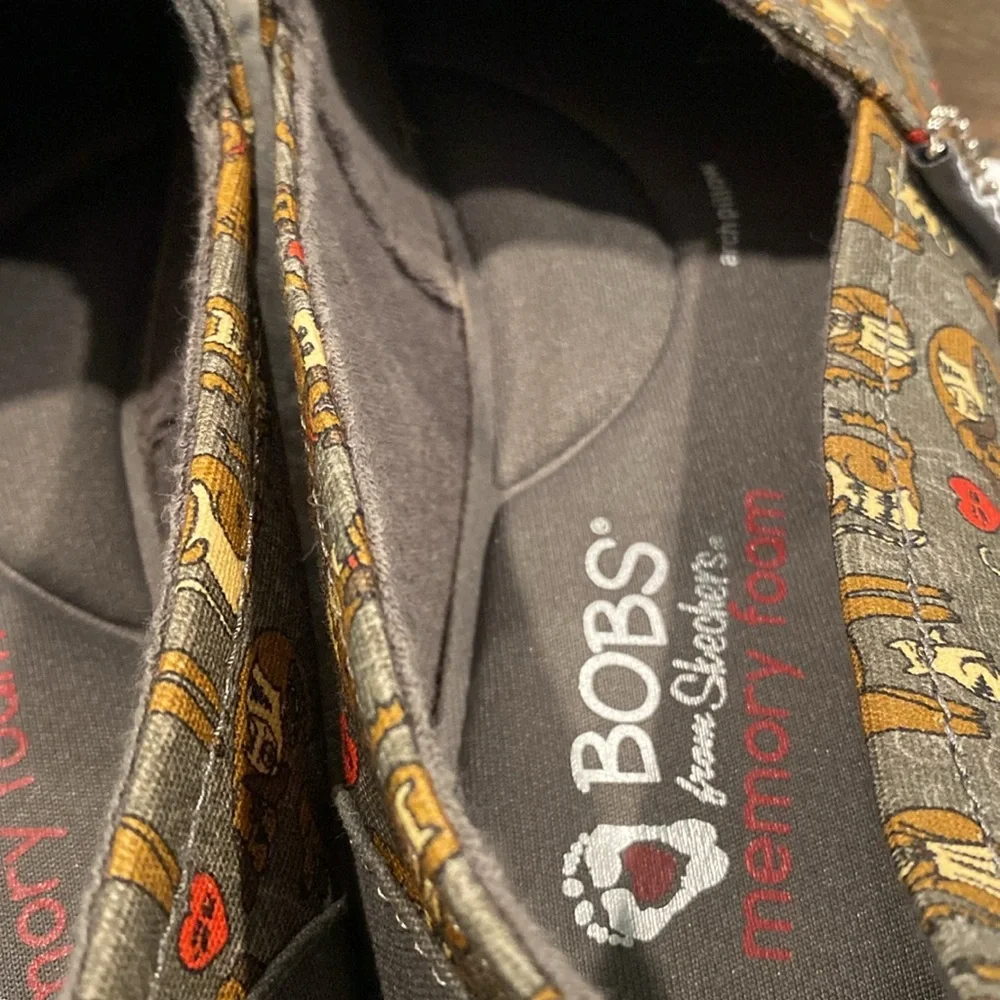 BOBS from Skechers grey skip
